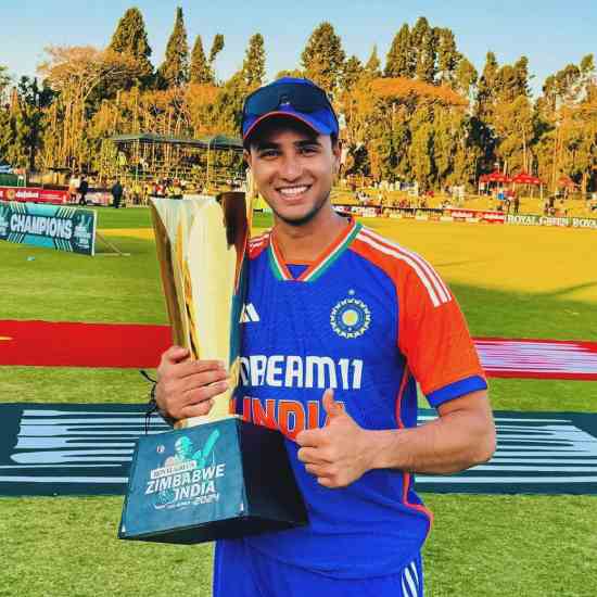 अभिषेक शर्मा